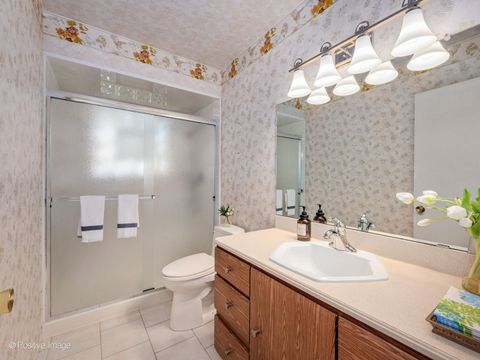 Tiny photo for 10s240 Hampshire Lane W, Willowbrook, IL 60527 (MLS # 12655351)