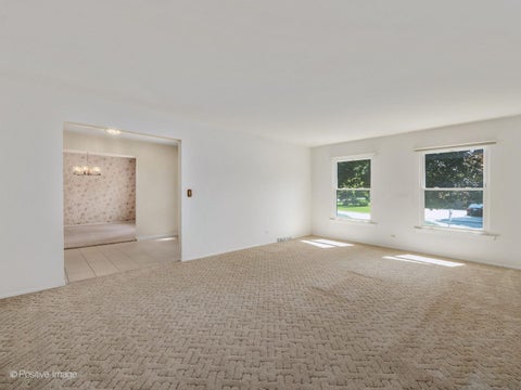 Tiny photo for 10s240 Hampshire Lane W, Willowbrook, IL 60527 (MLS # 12655351)