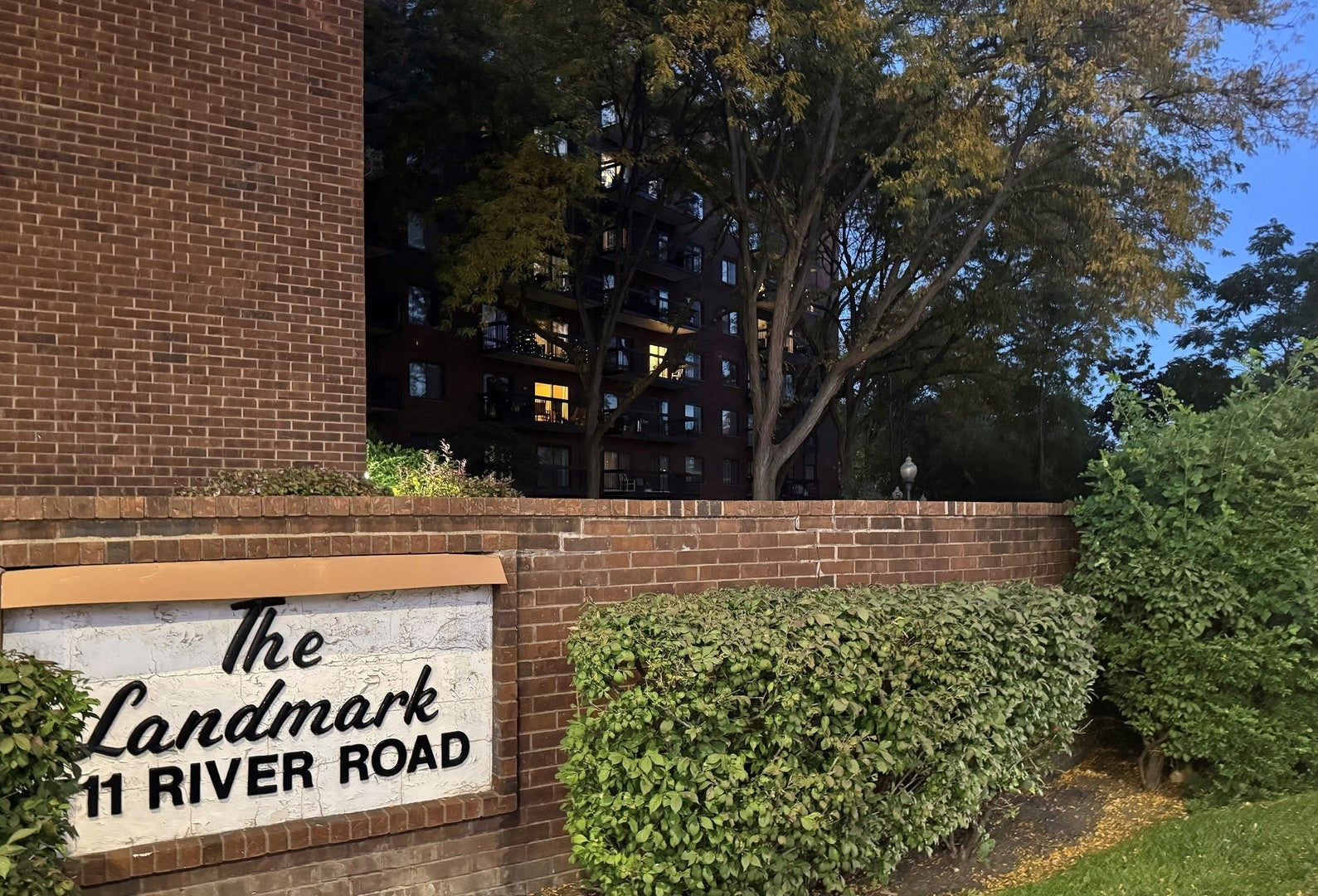 711 S River Road 314