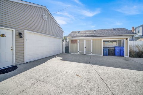 Tiny photo for 10405 S Christiana Avenue, Chicago, IL 60655 (MLS # 12510256)