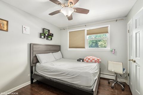 Tiny photo for 6313 W 89th Place, Oak Lawn, IL 60453 (MLS # 12555352)