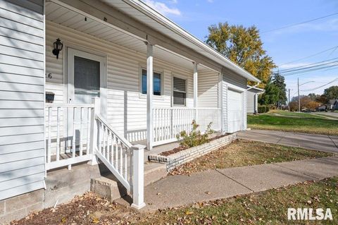 Tiny photo for 2926 W LOMBARD Street, Davenport, IA 52804 (MLS # QC4269194)