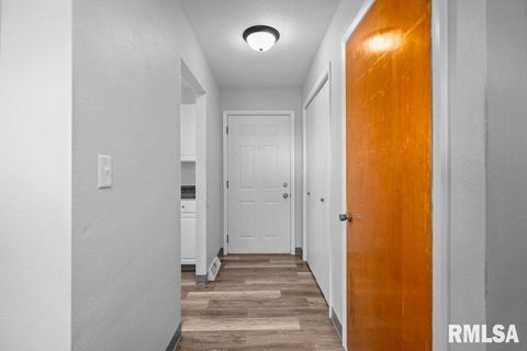 Tiny photo for 2926 W LOMBARD Street, Davenport, IA 52804 (MLS # QC4269194)