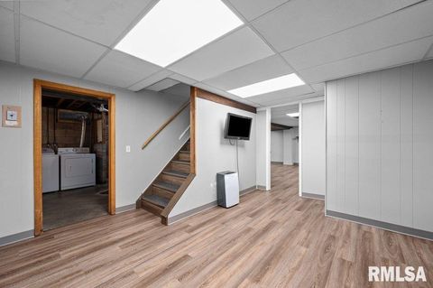 Tiny photo for 2926 W LOMBARD Street, Davenport, IA 52804 (MLS # QC4269194)