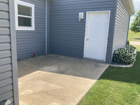 Tiny photo for 1542 Meadow View Lane, Grayslake, IL 60030 (MLS # 12602390)