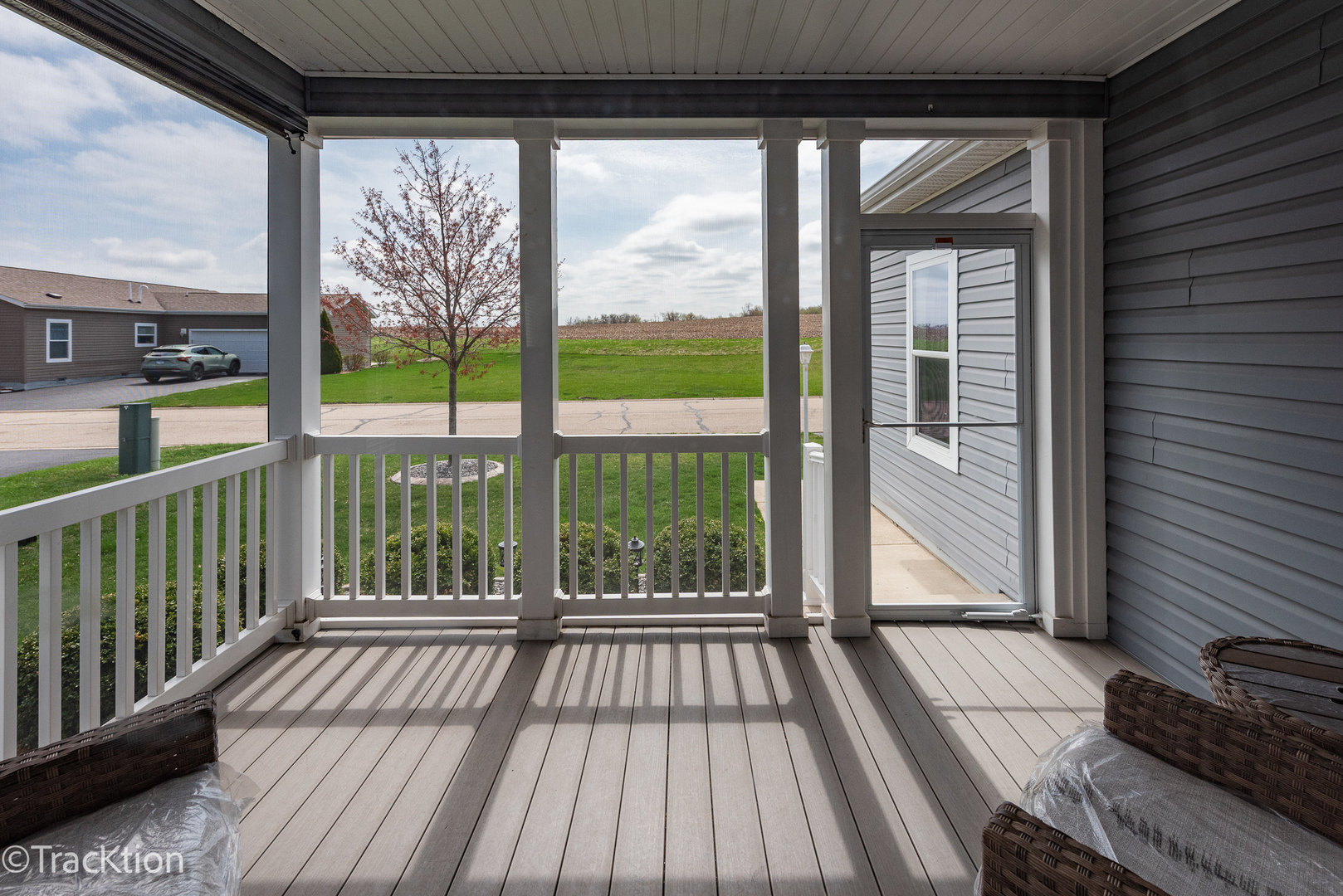 1542 Meadow View Lane