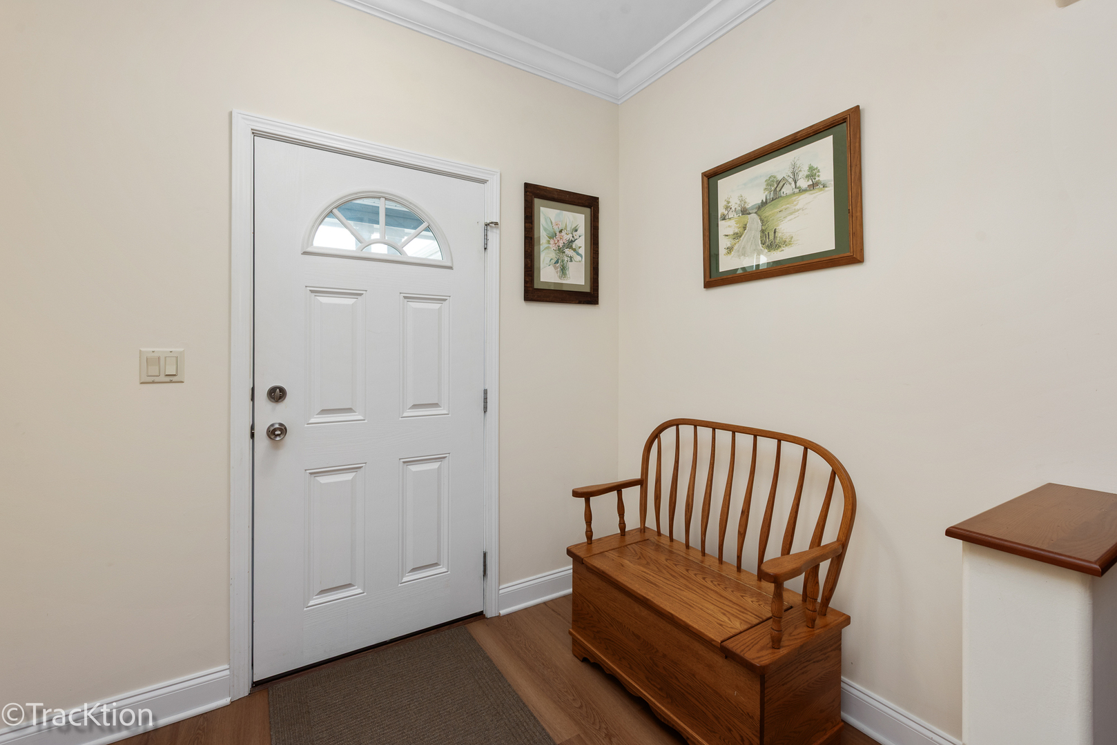 1542 Meadow View Lane