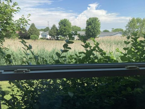 Tiny photo for 1542 Meadow View Lane, Grayslake, IL 60030 (MLS # 12602390)