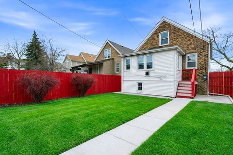 Tiny photo for 4714 W Maypole Avenue, Chicago, IL 60644 (MLS # 12612883)