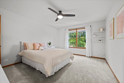 Tiny photo for 5N587 Prairie Springs Drive, St. Charles, IL 60175 (MLS # 12529337)