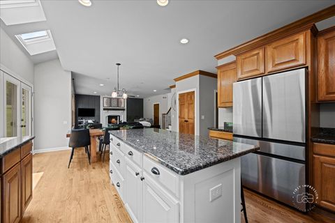 Tiny photo for 5N587 Prairie Springs Drive, St. Charles, IL 60175 (MLS # 12529337)