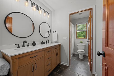 Tiny photo for 5N587 Prairie Springs Drive, St. Charles, IL 60175 (MLS # 12529337)