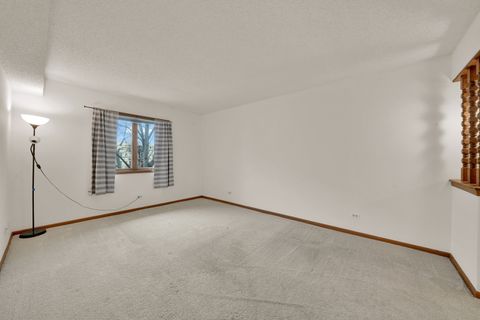 Tiny photo for 10351 Menard Avenue #322, Oak Lawn, IL 60453 (MLS # 12524710)
