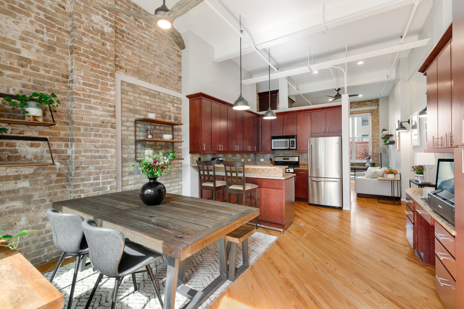 601 Linden Place 121