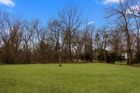 Tiny photo for 16637 W Brockman Avenue, Lincolnshire, IL 60069 (MLS # 12508740)