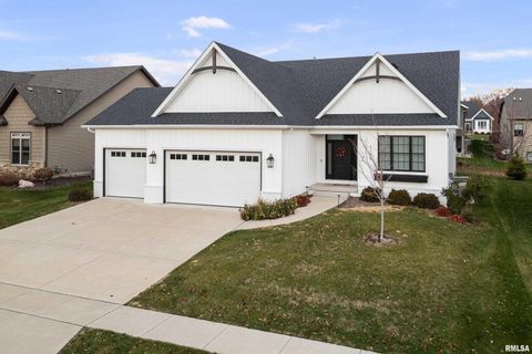 Tiny photo for 5188 S RICHMOND Circle, Bettendorf, IA 52722 (MLS # QC4269634)