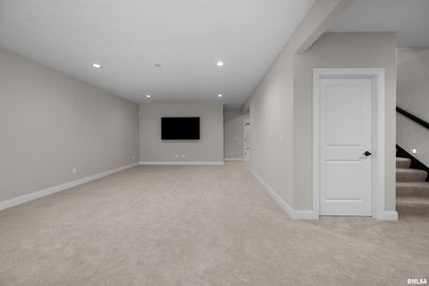 Tiny photo for 5188 S RICHMOND Circle, Bettendorf, IA 52722 (MLS # QC4269634)