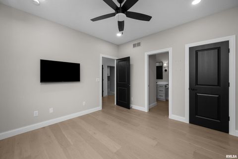 Tiny photo for 5188 S RICHMOND Circle, Bettendorf, IA 52722 (MLS # QC4269634)