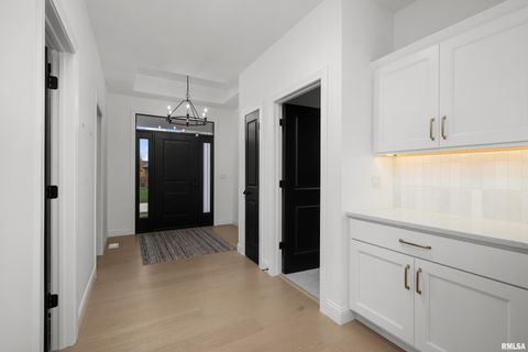 Tiny photo for 5188 S RICHMOND Circle, Bettendorf, IA 52722 (MLS # QC4269634)