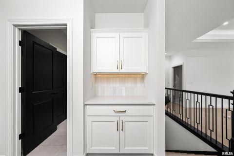 Tiny photo for 5188 S RICHMOND Circle, Bettendorf, IA 52722 (MLS # QC4269634)