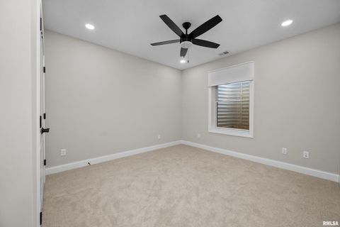 Tiny photo for 5188 S RICHMOND Circle, Bettendorf, IA 52722 (MLS # QC4269634)