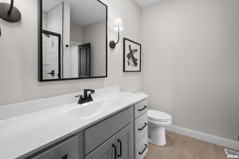 Tiny photo for 5188 S RICHMOND Circle, Bettendorf, IA 52722 (MLS # QC4269634)