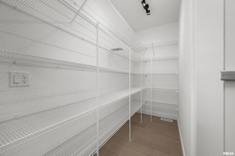 Tiny photo for 5188 S RICHMOND Circle, Bettendorf, IA 52722 (MLS # QC4269634)