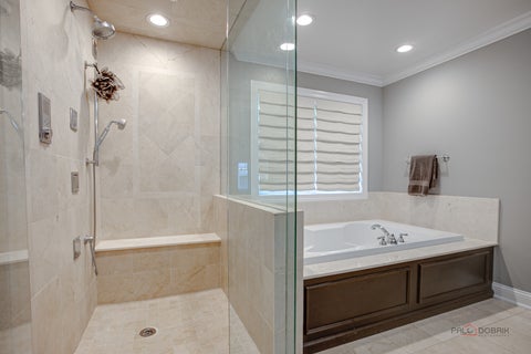 Tiny photo for 634 E Sunnyside Avenue, Libertyville, IL 60048 (MLS # 12693193)
