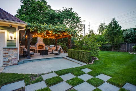 Tiny photo for 634 E Sunnyside Avenue, Libertyville, IL 60048 (MLS # 12693193)