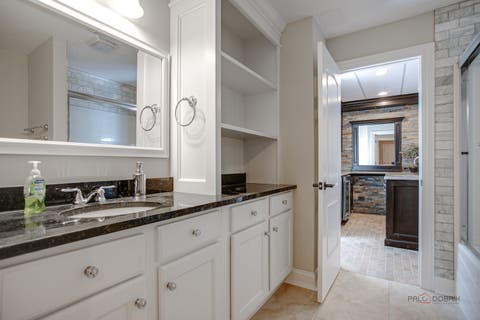 Tiny photo for 634 E Sunnyside Avenue, Libertyville, IL 60048 (MLS # 12693193)
