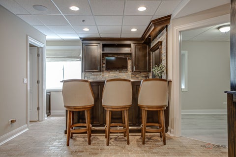 Tiny photo for 634 E Sunnyside Avenue, Libertyville, IL 60048 (MLS # 12693193)