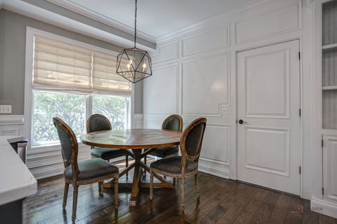 Tiny photo for 634 E Sunnyside Avenue, Libertyville, IL 60048 (MLS # 12693193)