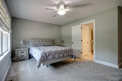 Tiny photo for 634 E Sunnyside Avenue, Libertyville, IL 60048 (MLS # 12693193)