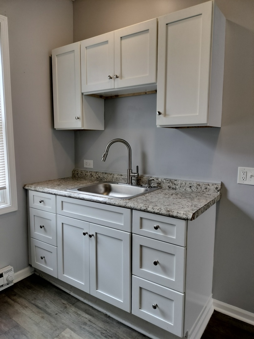 6601 S Green Street 823-2