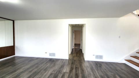 Tiny photo for 1360 Devonshire Lane, Hoffman Estates, IL 60169 (MLS # 12676084)