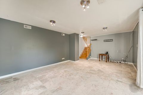 Tiny photo for 1601 Kingston Lane, Schaumburg, IL 60193 (MLS # 12519777)