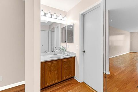 Tiny photo for 20 W 15th Street #M, Chicago, IL 60605 (MLS # 12555873)