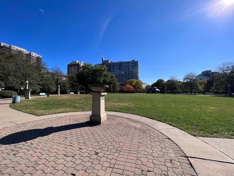 Tiny photo for 20 W 15th Street #M, Chicago, IL 60605 (MLS # 12555873)