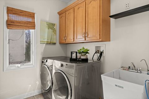 Tiny photo for 841 Black Walnut Drive, Sugar Grove, IL 60554 (MLS # 12589715)