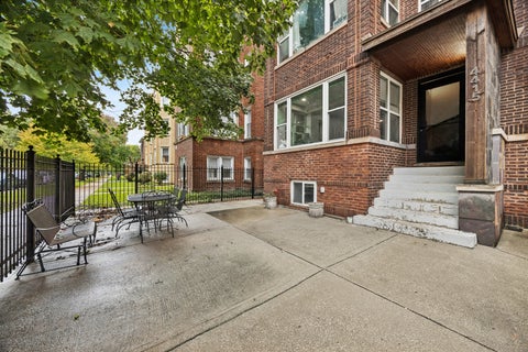 Tiny photo for 4415 N ROCKWELL Street #1F, Chicago, IL 60625 (MLS # 12772262)