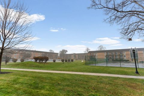 Tiny photo for 1004 N Mill Street #5-302, Naperville, IL 60563 (MLS # 12558132)