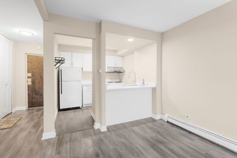 Tiny photo for 1004 N Mill Street #5-302, Naperville, IL 60563 (MLS # 12558132)