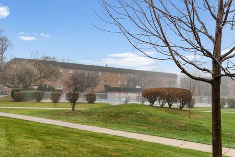 Tiny photo for 1004 N Mill Street #5-302, Naperville, IL 60563 (MLS # 12558132)