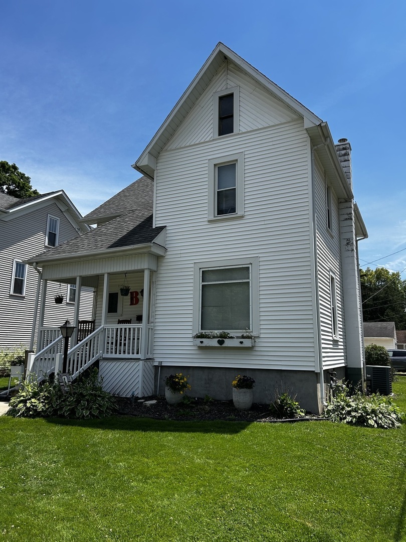 405 8th Street