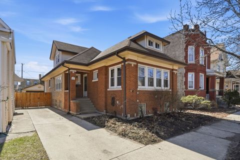 5021 W BERENICE Avenue Chicago IL 60641