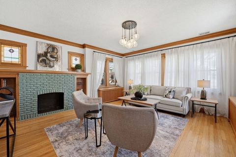 Tiny photo for 5021 W BERENICE Avenue, Chicago, IL 60641 (MLS # 12596213)