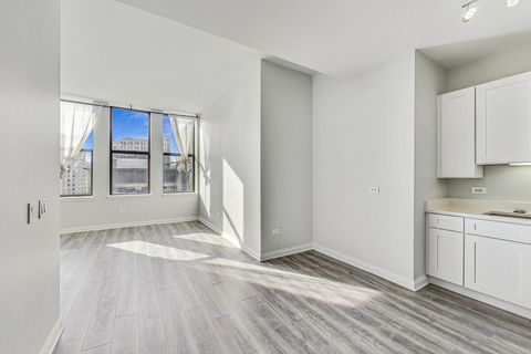Tiny photo for 8 W MONROE Street #1403, Chicago, IL 60603 (MLS # 12619278)