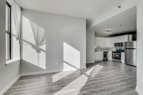 Tiny photo for 8 W MONROE Street #1403, Chicago, IL 60603 (MLS # 12619278)