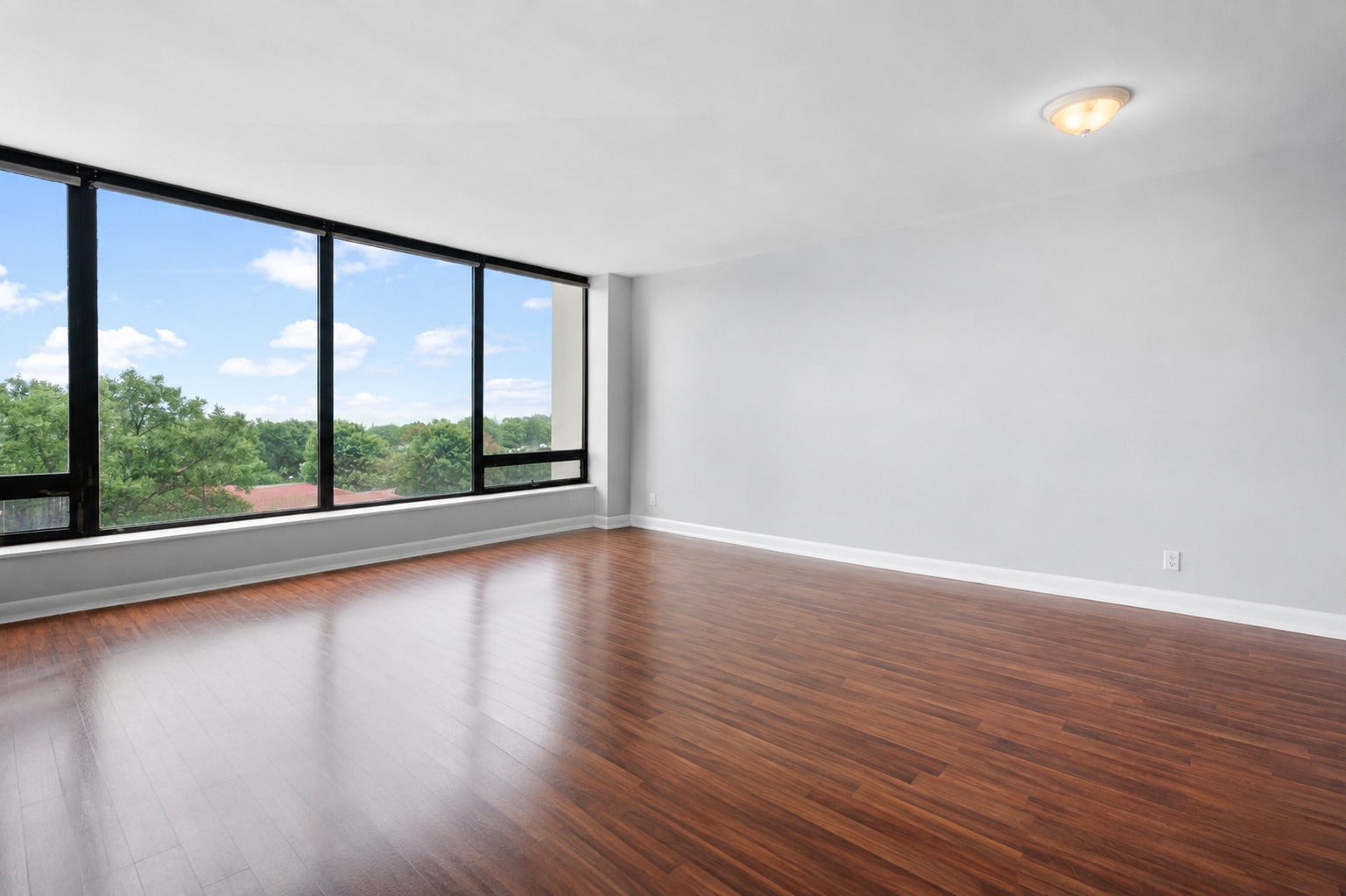 5445 N Sheridan Road 804