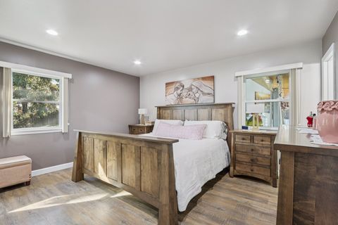 Tiny photo for 73 Hastings Avenue, Elk Grove Village, IL 60007 (MLS # 12511088)